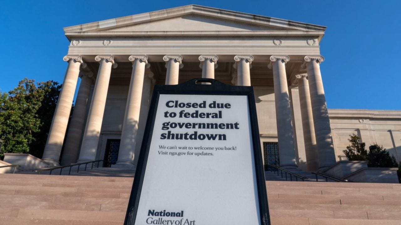 Four Weeks In: The US Government Remains Shut – Here's How It's Hitting Americans