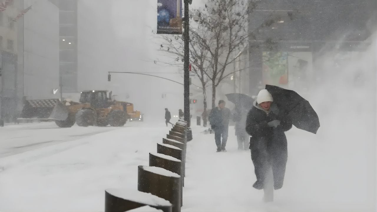 U.S. Snowstorm Causes Widespread Death, Freezing Temperatures, and Massive Outages